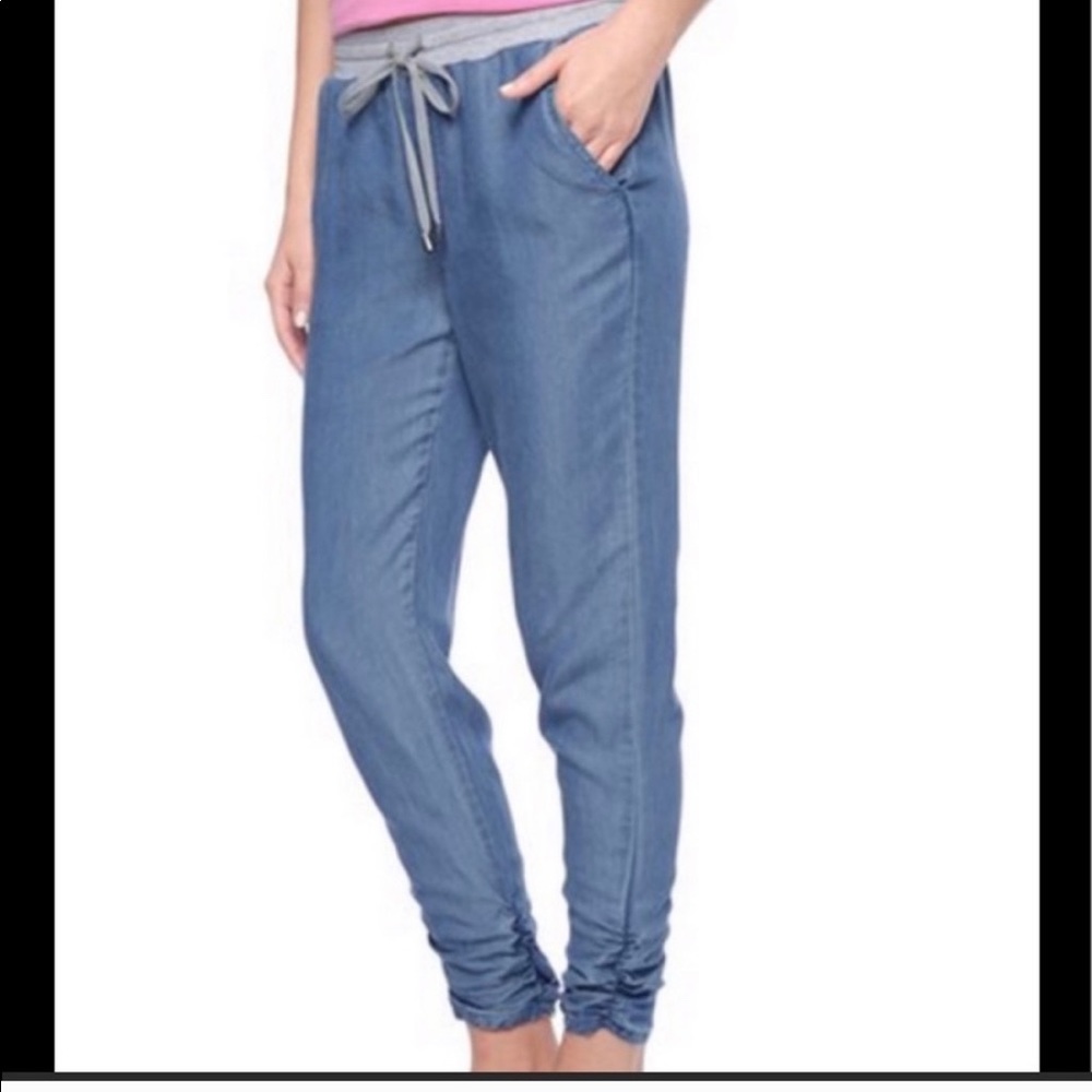 Splendid Chambray Jogger Pants